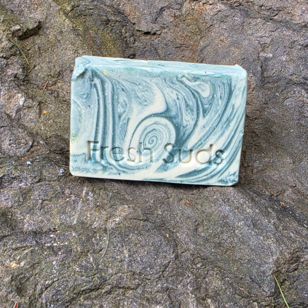 Glacier Arctic Mineral Clay single bar, alternate angle